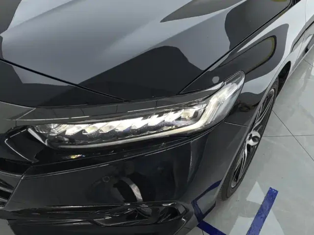 Honda Accord — Фото автомобиля 5