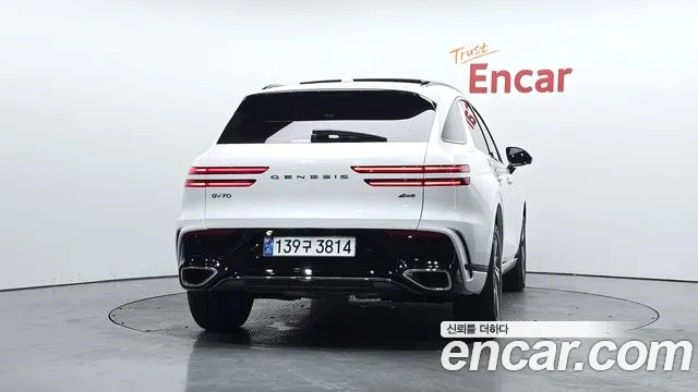 Genesis GV70 2.5T Бензин AWD — Фото автомобиля 3
