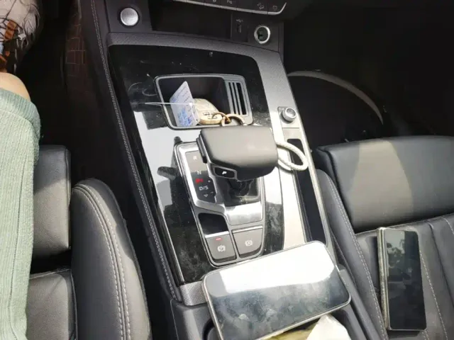 Audi Q5L — Фото автомобиля 13
