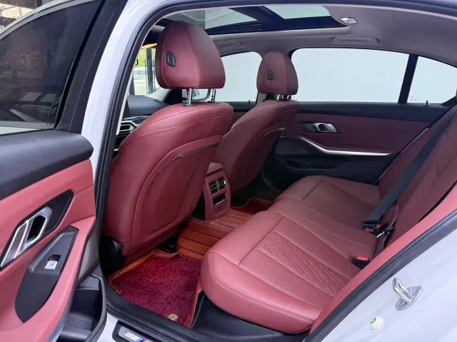 BMW 3 Series — Фото автомобиля 8