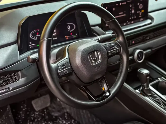 Honda Accord — Фото автомобиля 4