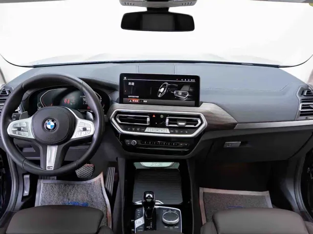 BMW X3 — Фото автомобиля 11