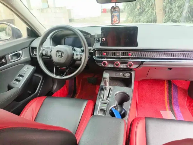 Honda Civic — Фото автомобиля 12