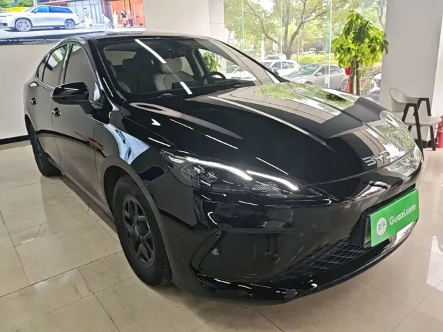 BYD Seal 05 DM-i — Фото автомобиля 3