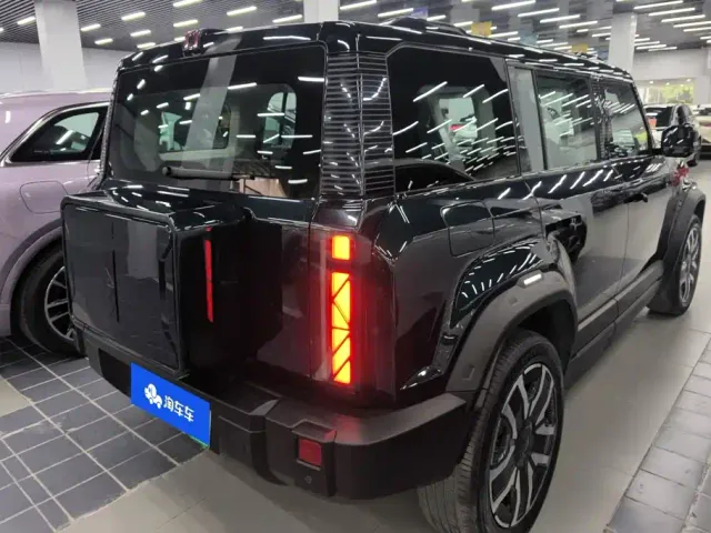iCAR 03 — Фото автомобиля 3