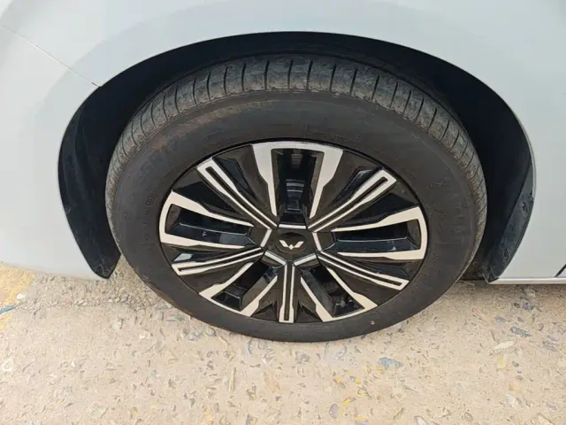 Wuling Starlight 730 — Фото автомобиля 22