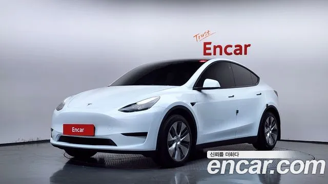Фотография автомобиля — Tesla Model Y