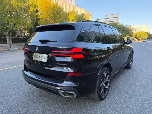 BMW X5 — Фото автомобиля 4