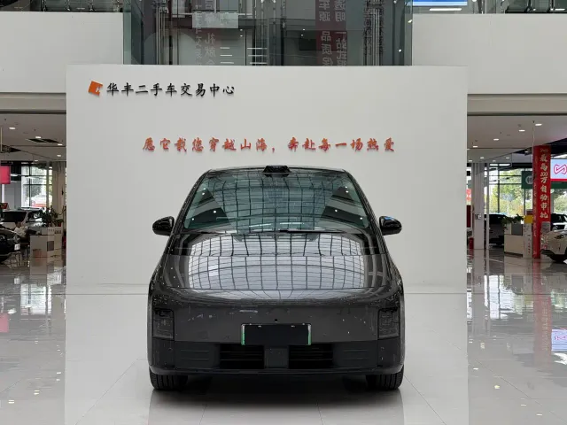 Li Auto MEGA — Фото автомобиля 3