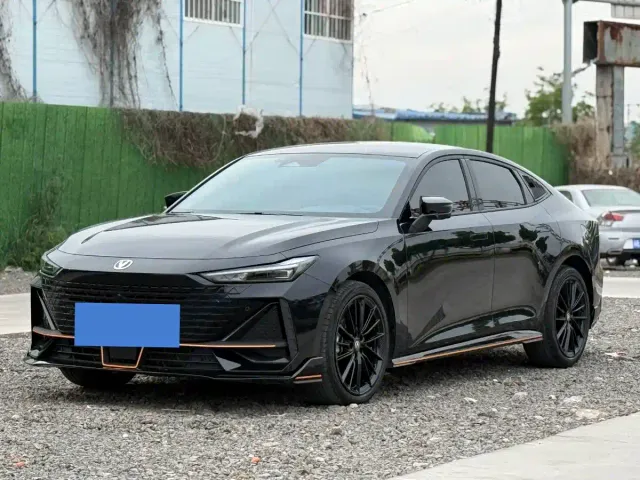 Фотография автомобиля — Changan UNI-V