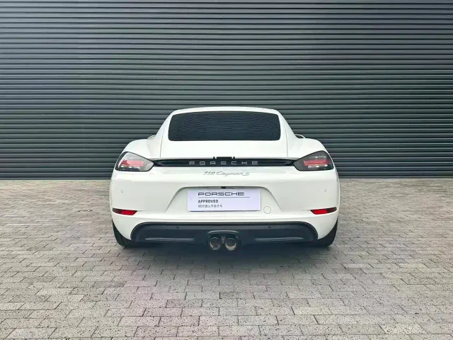 Porsche 718 — Фото автомобиля 17