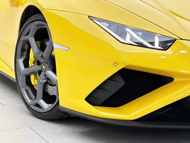 Lamborghini Huracan — Фото автомобиля 14