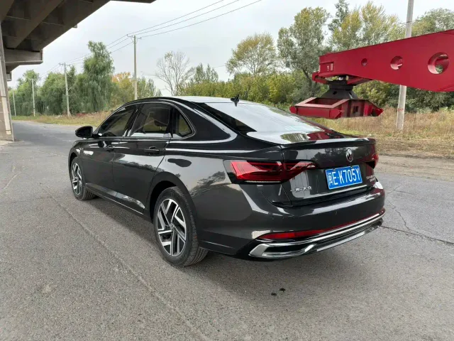 Volkswagen Sagitar — Фото автомобиля 21