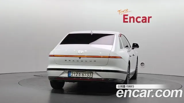 Hyundai Grandeur GN7 — Фото автомобиля 4