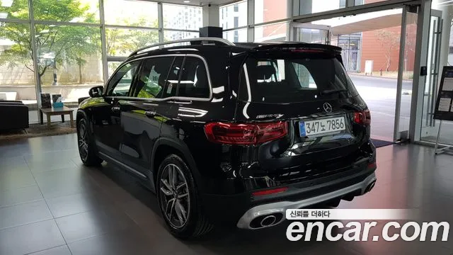 Mercedes-Benz GLB-Class — Фото автомобиля 2