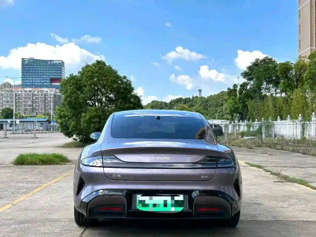Xiaomi SU7 — Фото автомобиля 8