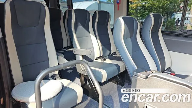 Hyundai Solati Solati 15 мест — Фото автомобиля 28