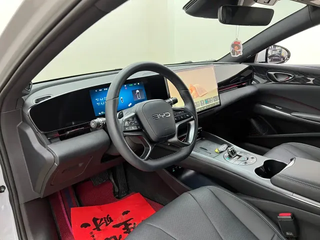 BYD Seal — Фото автомобиля 13