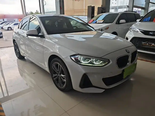 BMW 1 Series — Фото автомобиля 21