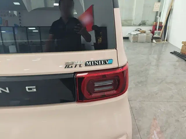 Wuling Hongguang Mini EV — Фото автомобиля 7