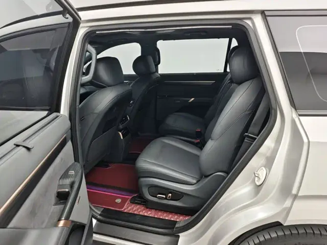 Dongfeng eπ 008 — Фото автомобиля 9