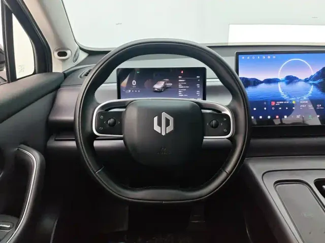Leapmotor C16 — Фото автомобиля 15