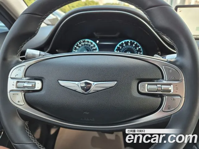 Genesis GV70 — Фото автомобиля 15
