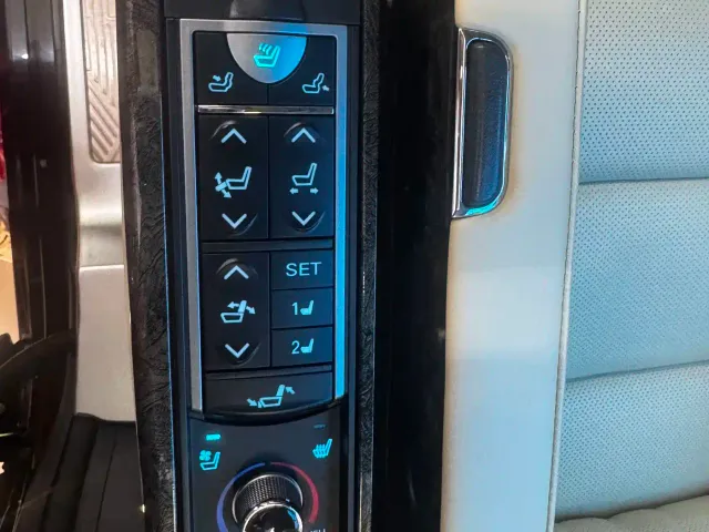 Toyota Sienna — Фото автомобиля 13