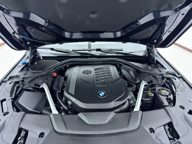 BMW 7 Series — Фото автомобиля 18
