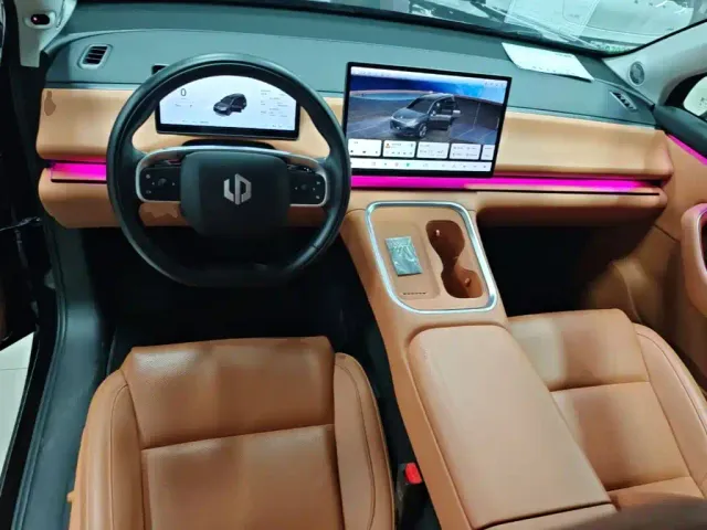 Leapmotor C16 — Фото автомобиля 9