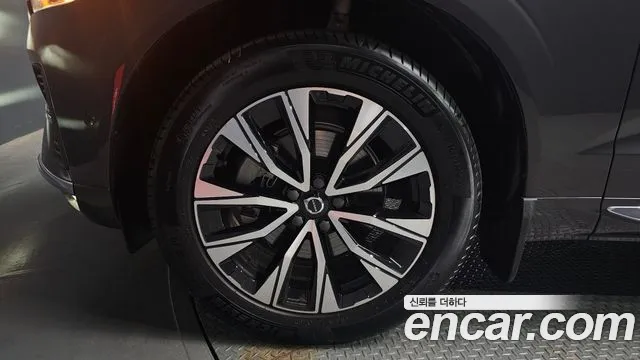 Фотография автомобиля — Вольво XC60