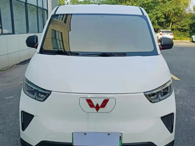 Wuling Yangguang — Фото автомобиля 2