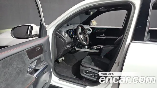 Mercedes-Benz GLB-Class — Фото автомобиля 10