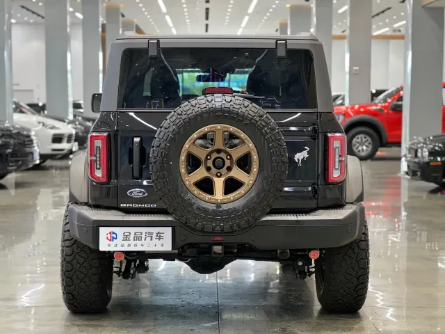 Ford Bronco — Фото автомобиля 5