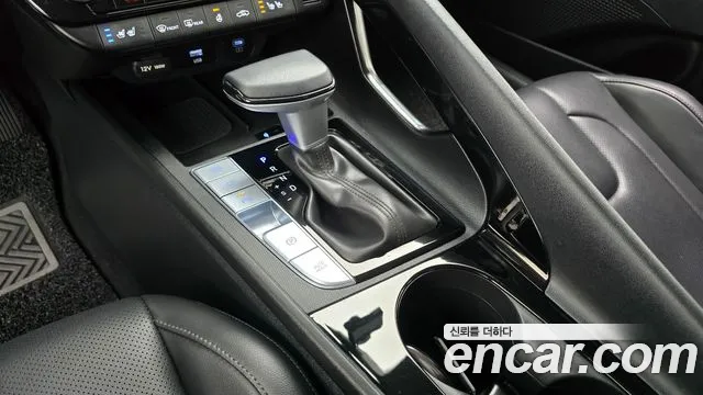 Hyundai Avante CN7 — Фото автомобиля 9