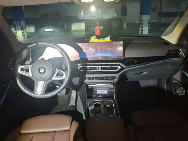 BMW 3 Series — Фото автомобиля 12