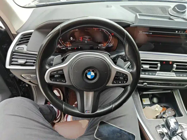 BMW X5 — Фото автомобиля 2