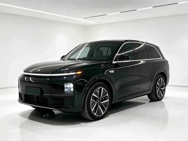 Li Auto L6 — Фото автомобиля 2