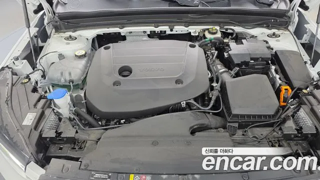 Вольво XC40 B4 Ultimate Bright — Фото автомобиля 6