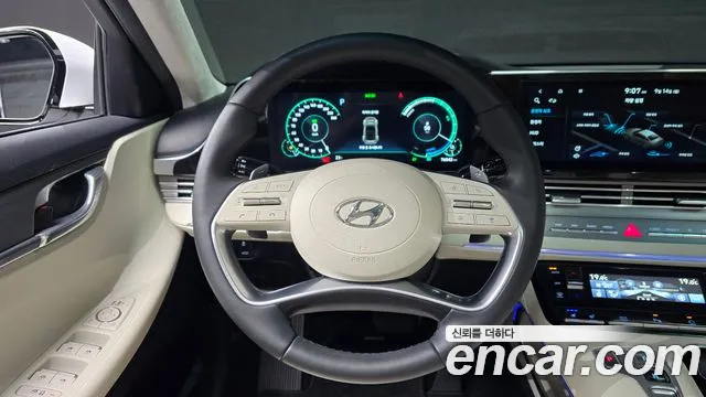 Hyundai Grandeur Grandeur (New) Hybrid — Фото автомобиля 13