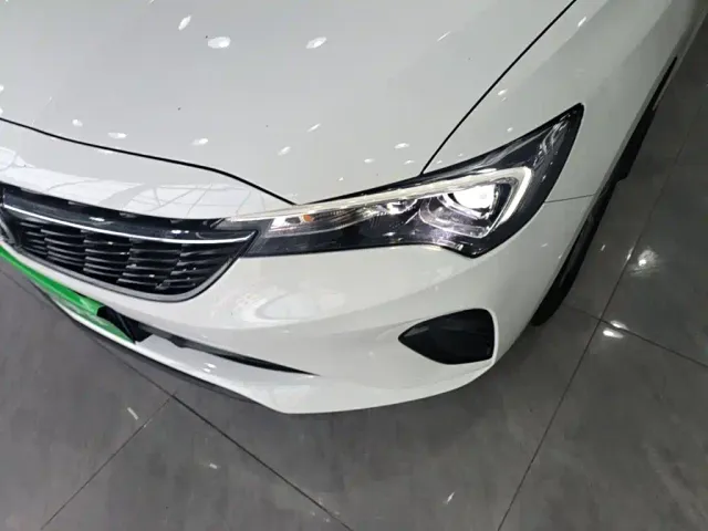 Buick Verano — Фото автомобиля 23