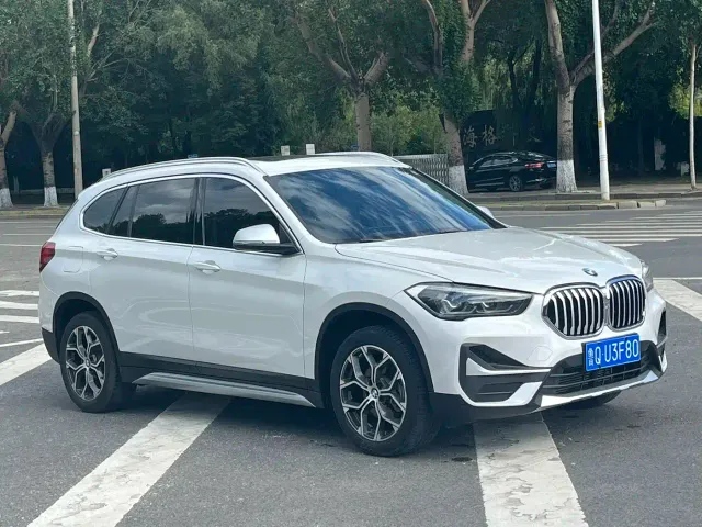 BMW X1 — Фото автомобиля 3