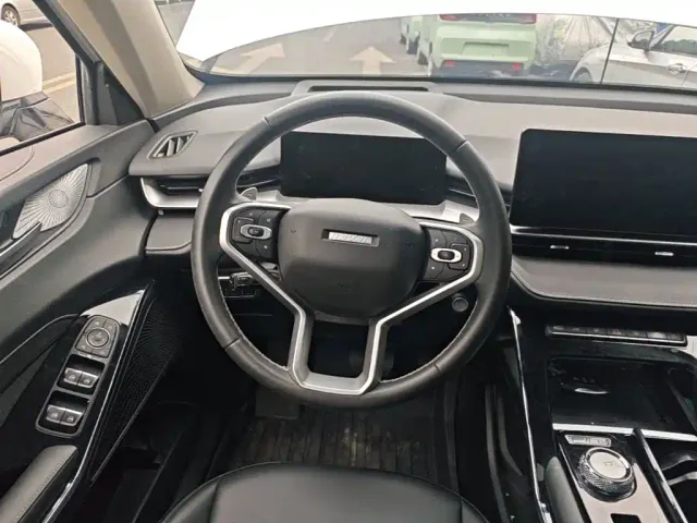 Haval H6 — Фото автомобиля 10