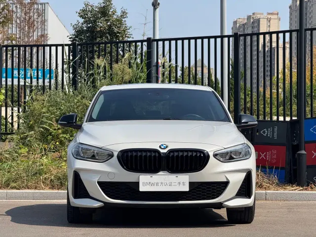 BMW BMW 1 Series 2021 125i M Sport Black Night Edition — Фото автомобиля 2