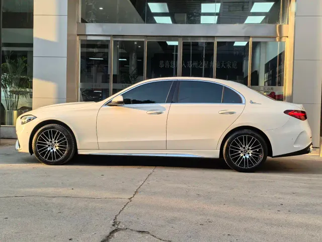 Mercedes-Benz C-Class — Фото автомобиля 11