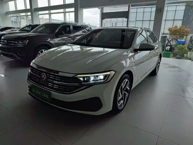 Фотография автомобиля — Volkswagen Sagitar