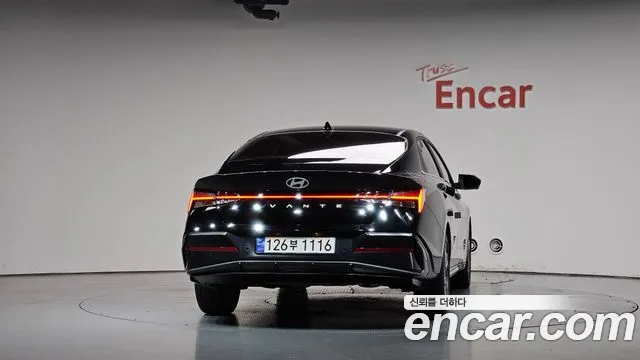 Hyundai AVANTE Новый Avante (CN7) — Фото автомобиля 4