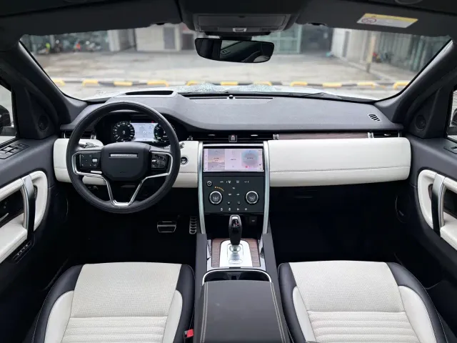 Land Rover Discovery Sport — Фото автомобиля 5