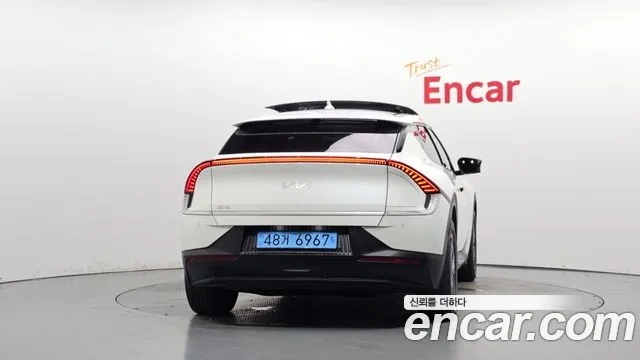 Kia EV6 — Фото автомобиля 4