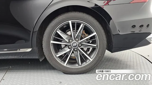 Hyundai Grandeur Новый Grandeur IG — Фото автомобиля 20